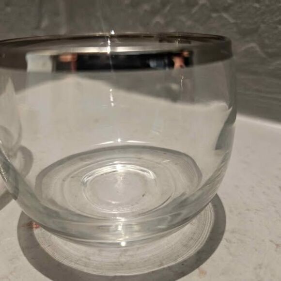 Set of 2 Dorothy Thorpe Thin Silver Band Roly Poly Glasses - Picture 2 of 5